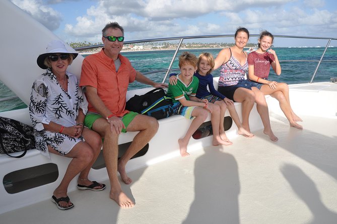 Punta Cana Combo Tour: Snorkeling, Catamaran Cruise & Parasailing - Boat Transfers and Waiting Time