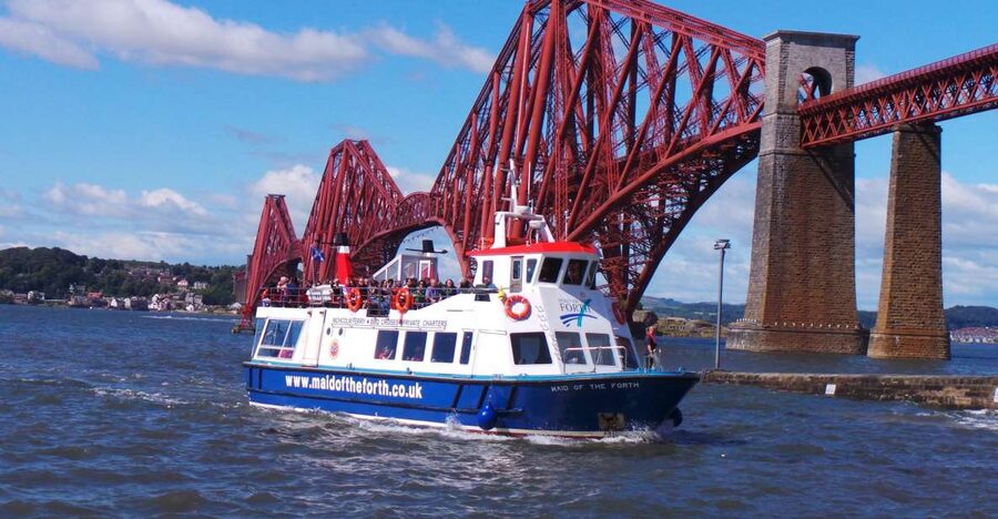 Queensferry: Maid of the Forth 1.5-Hour Sightseeing Cruise - Sailing beneath the red Forth Bridge