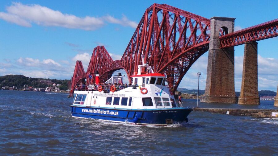 Queensferry: Maid of the Forth 1.5-Hour Sightseeing Cruise - Weather, clothing, and practical comfort