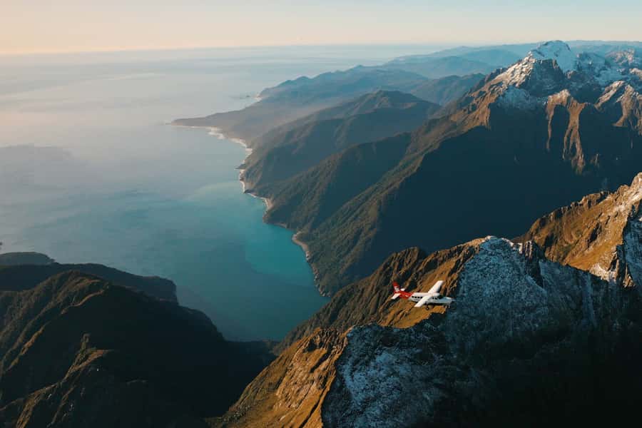 Queenstown: Milford Sound Flight and Cruise - Crossing Mount Aspiring National Park