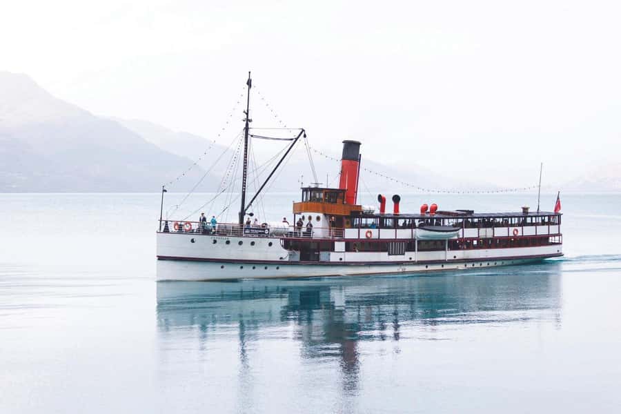 Queenstown: Queenstown Lake Cruise and Walter Peak Farm Tour - Leaving Queenstown from Steamer Wharf