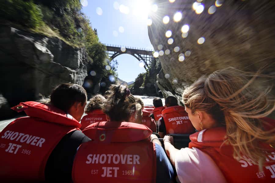 Queenstown: Shotover River Extreme Jet Boat Experience - What the 360-degree spins feel like