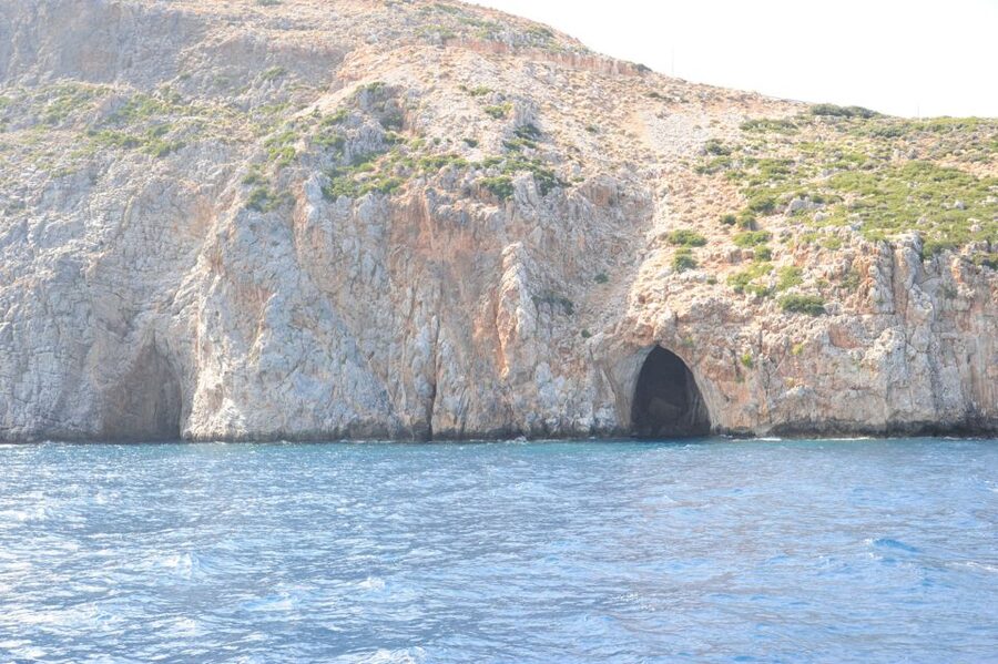 Rethymno: Pirate Boat Cruise with Swimming Stop - Kefalas caves and the return to Rethymno