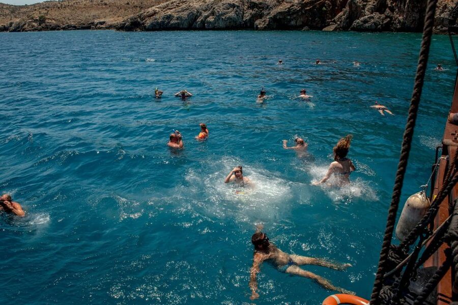 Rethymno: Pirate Boat Cruise with Swimming Stop - Passing the Fortezza and Gerani Bay