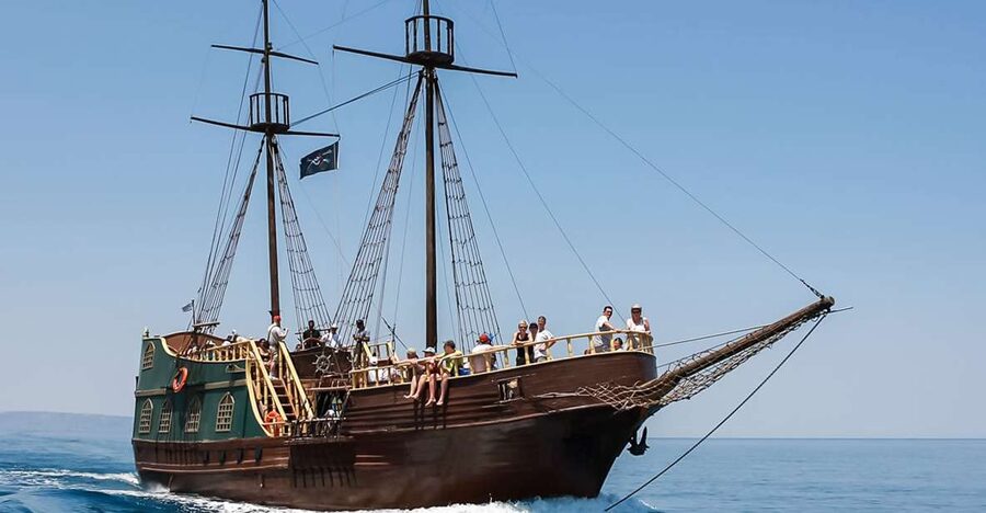 Rethymno: Sunset Cruise on a Wooden Pirate Boat - Sunset over the Cretan mountains