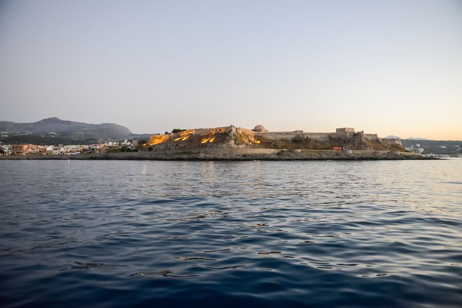 Rethymno: Sunset Cruise on a Wooden Pirate Boat - One included drink, with no meal service