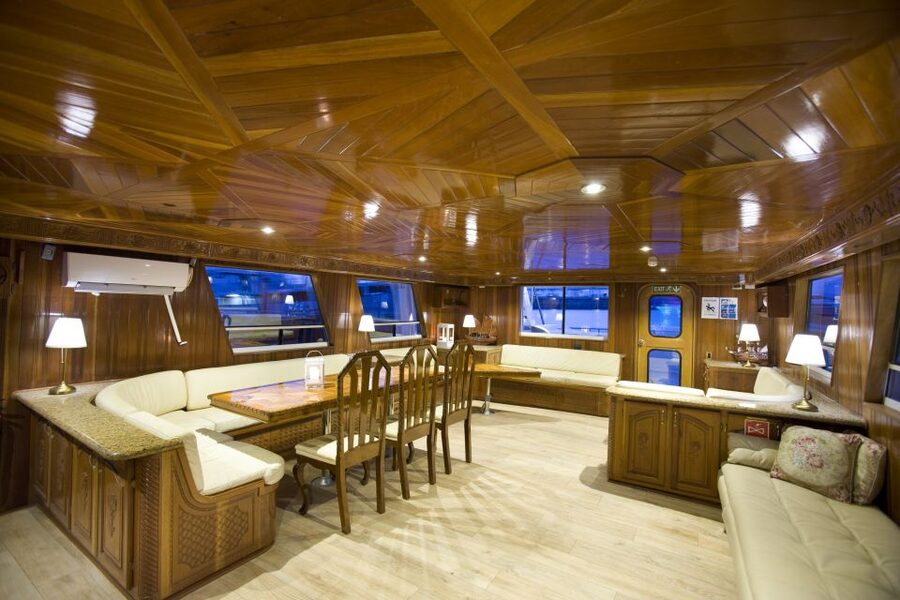Reykjavik: Northern Lights Yacht Tour - Price and overall value at $93