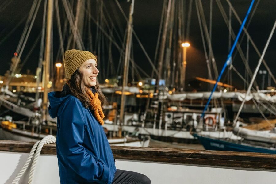 Reykjavik: Northern Lights Yacht Tour - Sailing across Faxaflói Bay