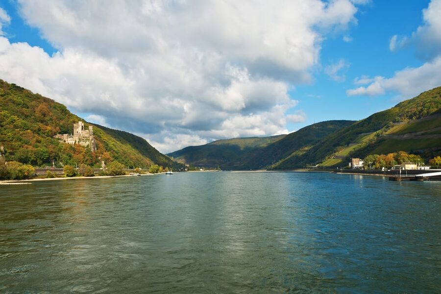 Rhine Valley Castles: 1.5-Hour Boat Tour from Rüdesheim - Rheinstein and Reichenstein: the first castle views