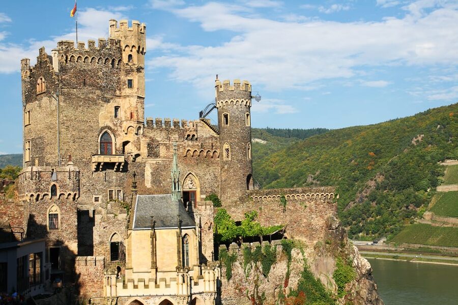 Rhine Valley Castles: 1.5-Hour Boat Tour from Rüdesheim - Commentary, comfort, and onboard service