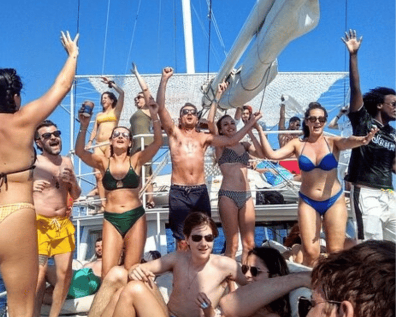 Rhodes: Boat Tour with Snorkeling, Gourmet Buffet & Open Bar - Food, service, and the mood onboard