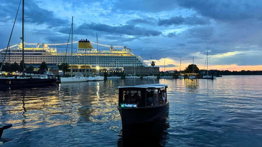 Riga: Canal Boat Tour with Drink & Old Town Audio Tour - Is $13 good value?