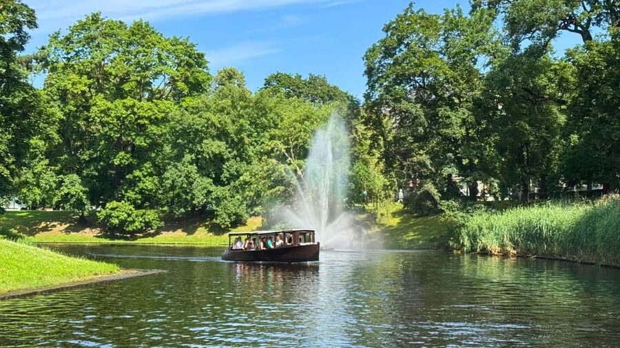 Riga: Canal Boat Tour with Welcome Drink & Audio Guide - Five useful things to know before you go