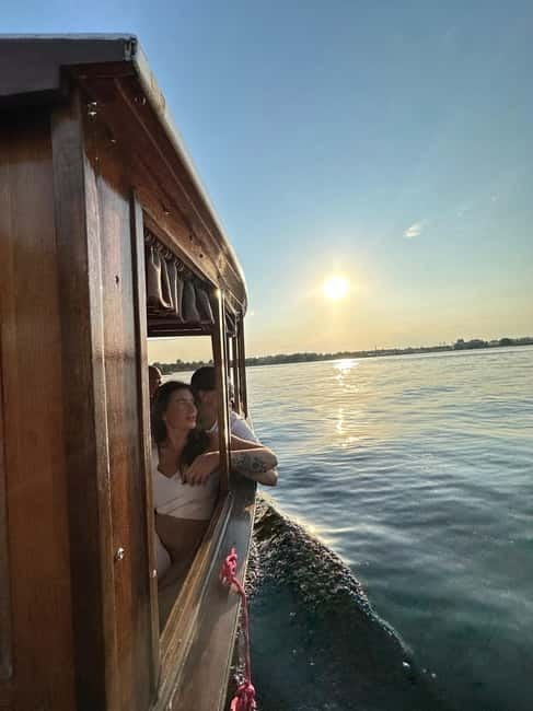 Riga Combo: Boat Tour & Old Town Electrobus Tour - Freedom Monument and Latvian National Opera from the water