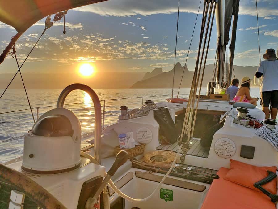 Rio de Janeiro: Guanabara Bay Sunset Sailing Tour & Drinks - Leaving Marina da Glória for Guanabara Bay