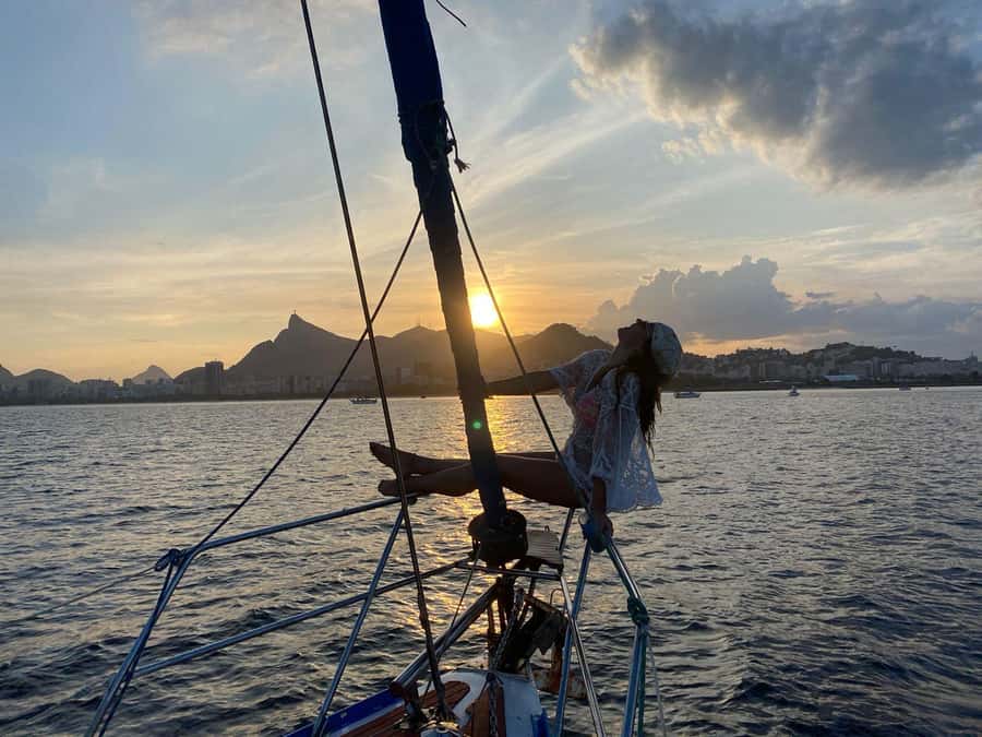 Rio de Janeiro: Sunset Sailboat Tour with Open Bar - Sunset, music, and a very Brazilian open bar