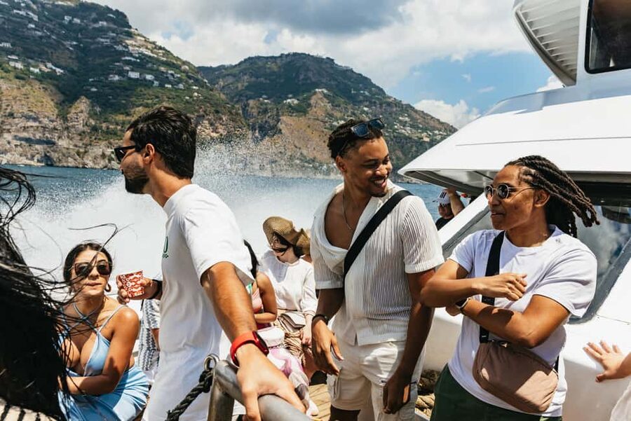 Rome: Amalfi Coast & Positano Day Trip with Coastal Cruise - The early coach ride from Rome