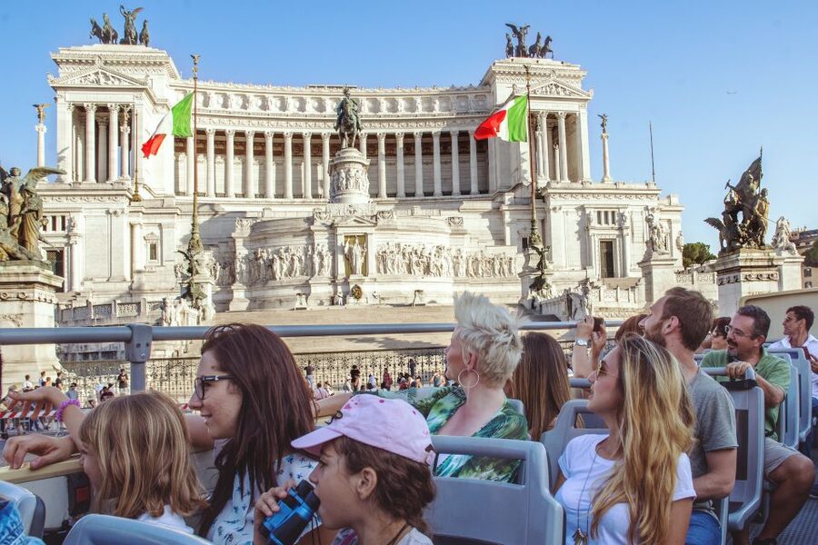 Rome: Hop-On Hop-Off Bus and Optional Cruise Port Transfer - Pantheon, Trevi Fountain, and the Spanish Steps