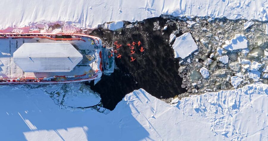 Rovaniemi: Icebreaker Cruise with Ice Floating and Transfer - Boarding the Polar Explorer Icebreaker