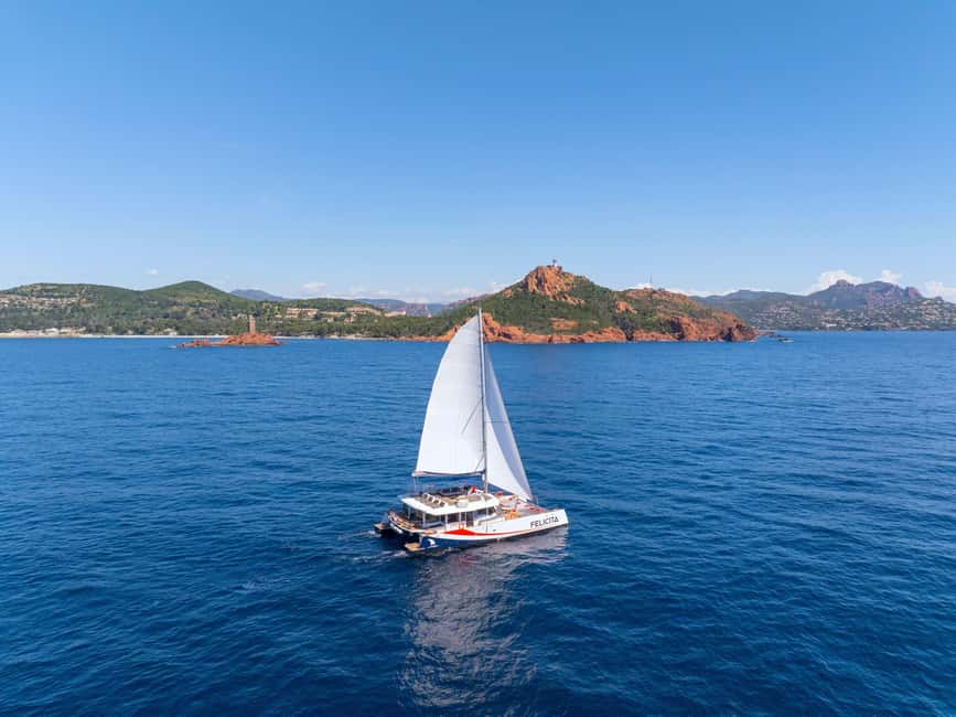Saint-Raphaël: Golden Island Afternoon Cruise with Drinks - The anchorage between Cap Roux and the Anthéor Viaduct