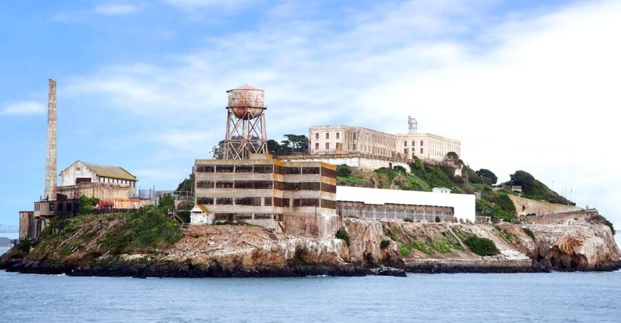 San Francisco: Alcatraz with San Francisco Bay Cruise - Pier 33 and the ferry ride to the island