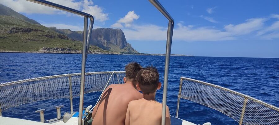 San Vito Lo Capo: Boat Trip with 3 Swimming Stops and Snacks - The Italian language question