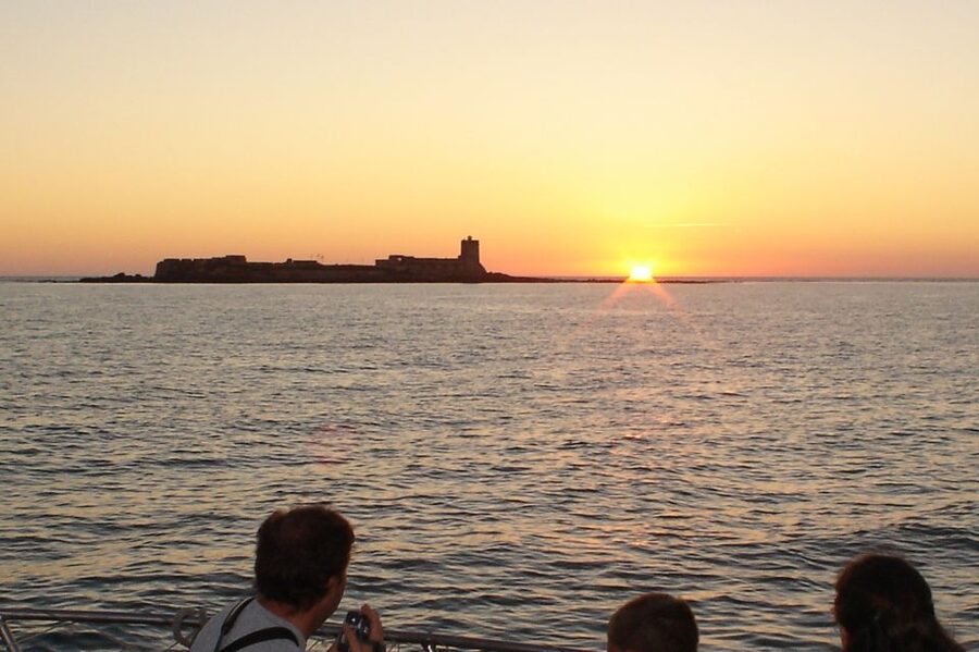 Sancti Petri: Sunset Catamaran Cruise - What the onboard bar adds