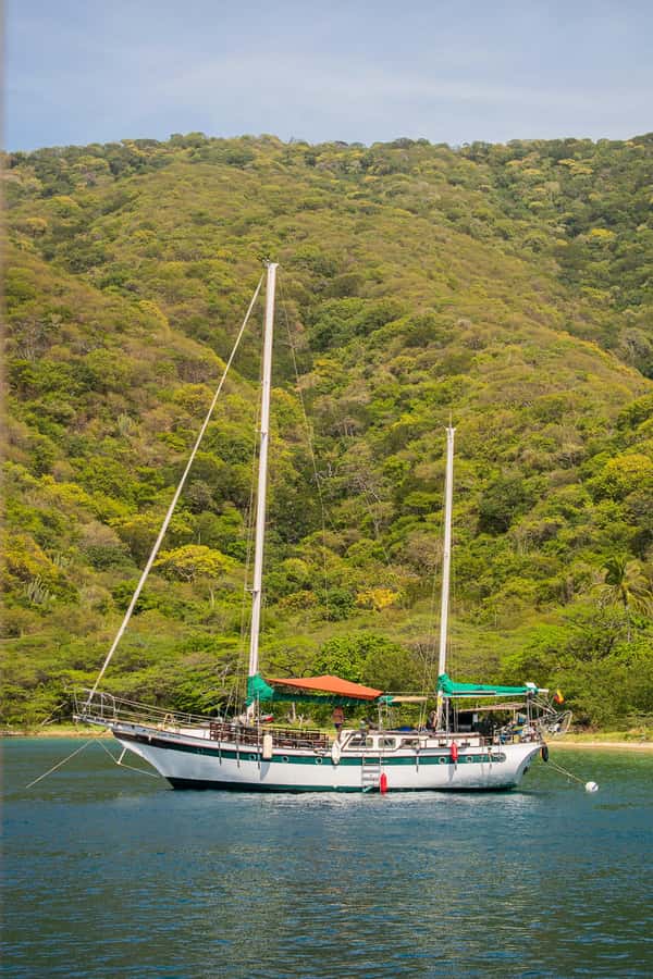 Santa Marta: Sailboat day tour to Tayrona Park - Meeting the Sonata at Santa Marta’s marina