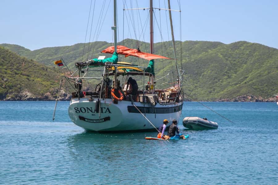 Santa Marta: Sailboat day tour to Tayrona Park - Language, comfort, and safety details