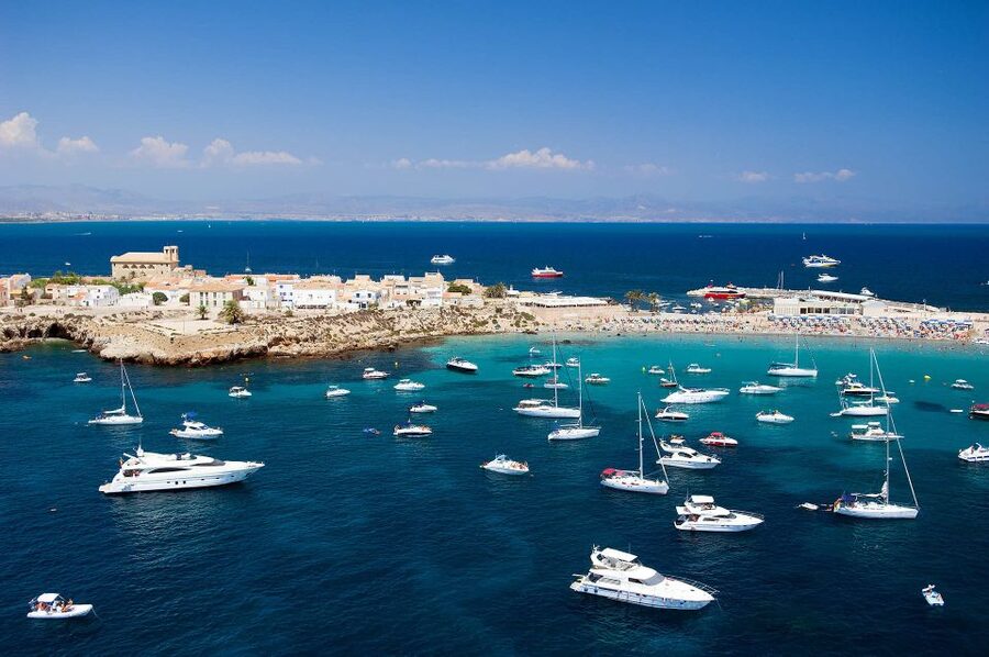 Santa Pola: Return Taxi Boat Ticket to Tabarca Island - Who will enjoy this boat most?