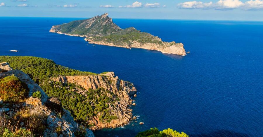 Santa Ponta/Peguera: Dragonera Island Cruise with Swim Stop - The ride past Mallorca’s southwest coast
