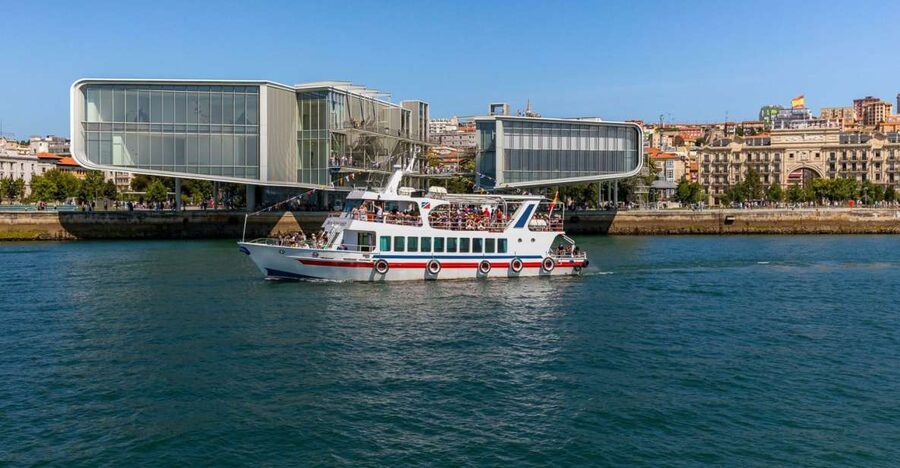 Santander: 1-Hour City Cruise Around the Bay - Starting at Los Reginas Santander
