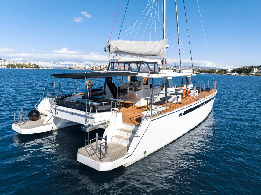 Santorini: Catamaran Caldera Cruise with Meal and Drinks - Day Cruise from Ammoudi Bay