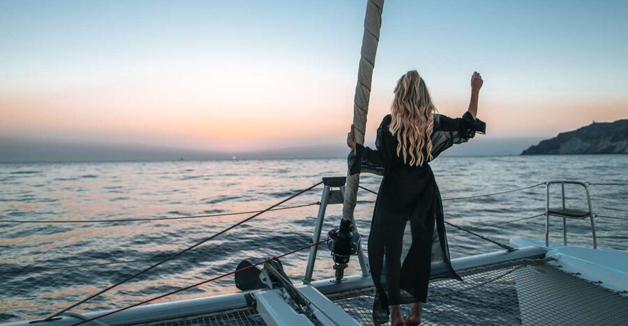 Santorini: Catamaran Cruise with Meal & Open Bar - Who will enjoy this most?