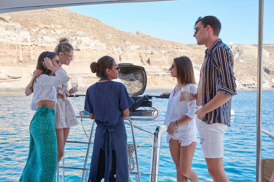 Santorini Gold Catamaran Cruise with Snorkel, BBQ & Open Bar - Who will enjoy this catamaran cruise?