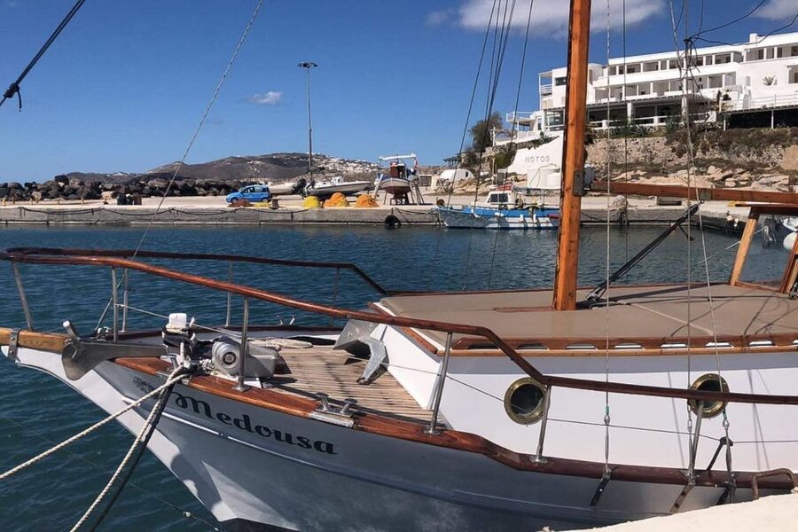 Santorini: Traditional Wooden Boat Tour with Meal and Wine - What the $94 price really gets you
