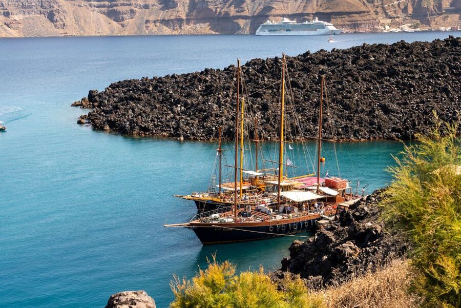 Santorini: Volcanic Islands Cruise with Hot Springs Visit - Key points at a glance