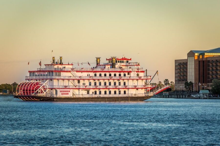 Savannah: Buffet Dinner Cruise with Live Entertainment - Practical timing, weather, and cancellation advice