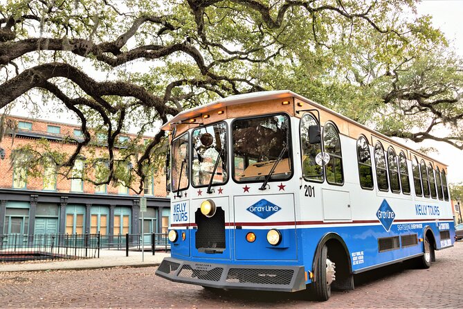 Savannah Land & Sea Combo: City Sightseeing Trolley Tour with Riverboat Cruise - City Market, River Street, and the end of the land tour