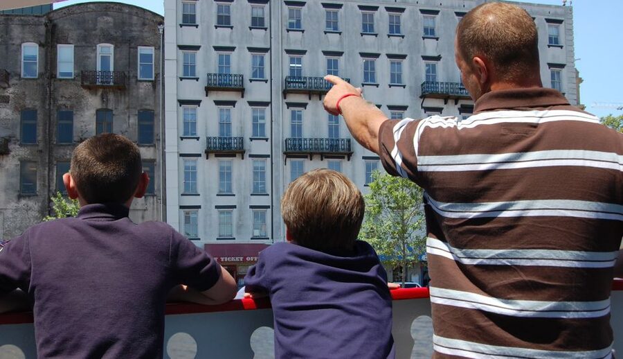 Savannah: Riverboat Narrated Harbor Sightseeing Cruise - Choosing the right seat for weather and views
