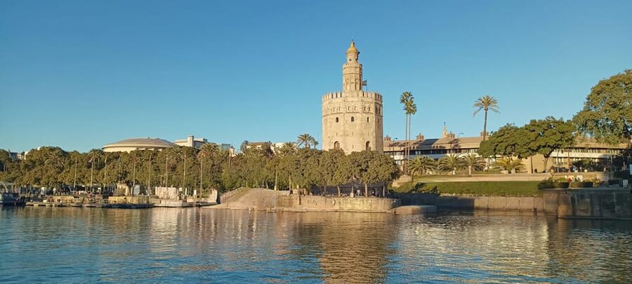 Seville: Guadalquivir Boat Tour with Optional Lunch/Dinner - How much value do you get for $29?