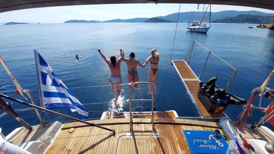 Skiathos: Full-Day Sailing Cruise with Lunch - Who should book this Skiathos sailing day?