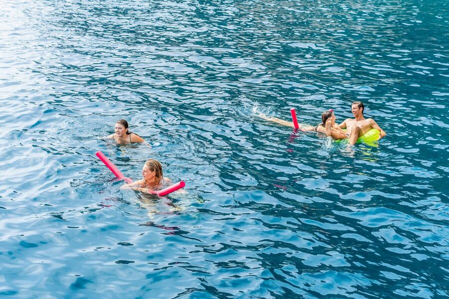 Sorrento: Exclusive Capri Boat Tour and Optional Blue Grotto - Who should book this boat tour?