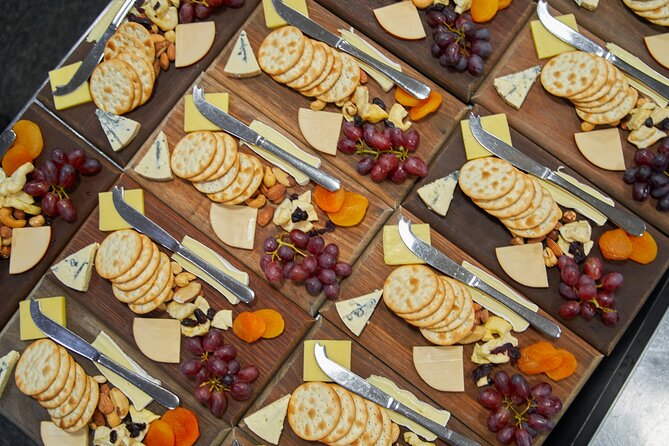 Spirit of Melbourne Dinner Cruise on the Yarra River - Service, seating, and the feel on board