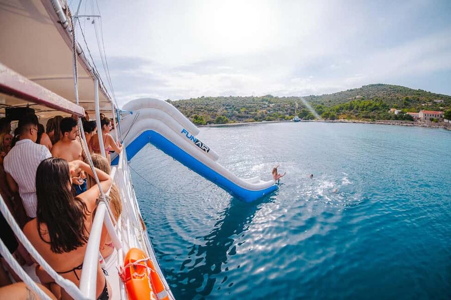 Split: Blue Lagoon Boat Party, Djs, Swim, Shots & AfterParty - Practical tips for a better day