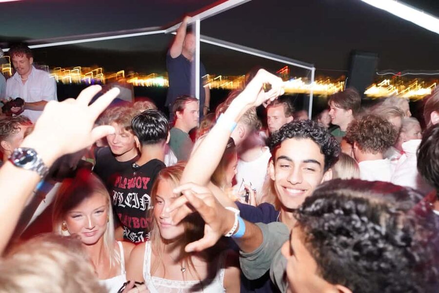 Split: Night Boat Party with DJ, Free Shots & After-Party - Is $23 good value?