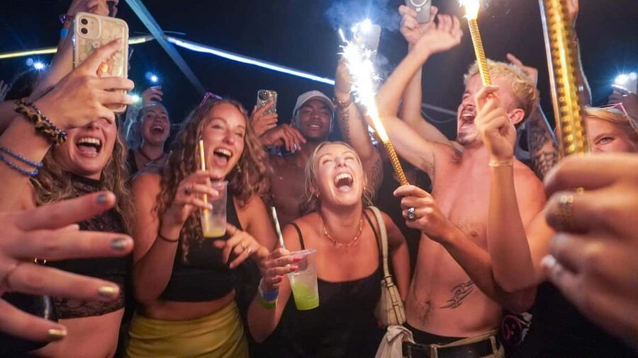 Split: Night Boat Party with DJ, Free Shots & After-Party - Who should book Split After Dark?