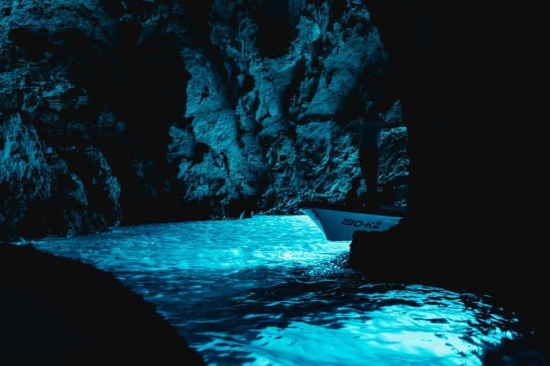 Split/Podstrana: Blue Cave, Hvar & 6 Islands Speedboat Trip - Blue Cave: beautiful light, brief visit