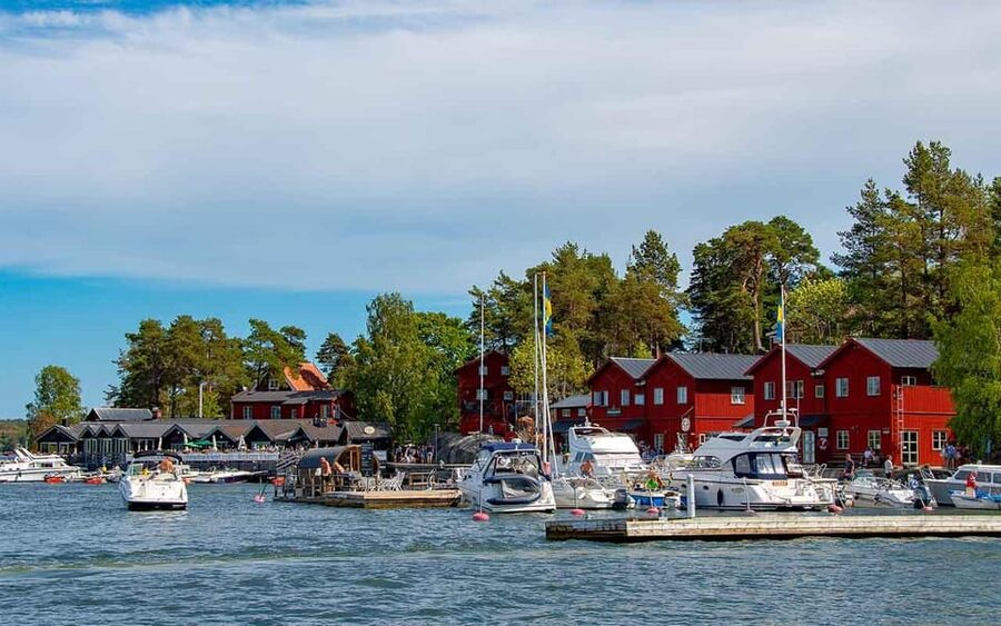 Stockholm: Archipelago Boat Tour - Through Djurgården Canal