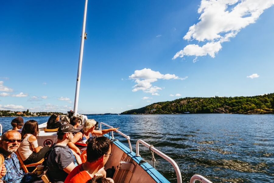 Stockholm: City Archipelago Sightseeing Cruise with Guide - When the 3-hour cruise makes sense